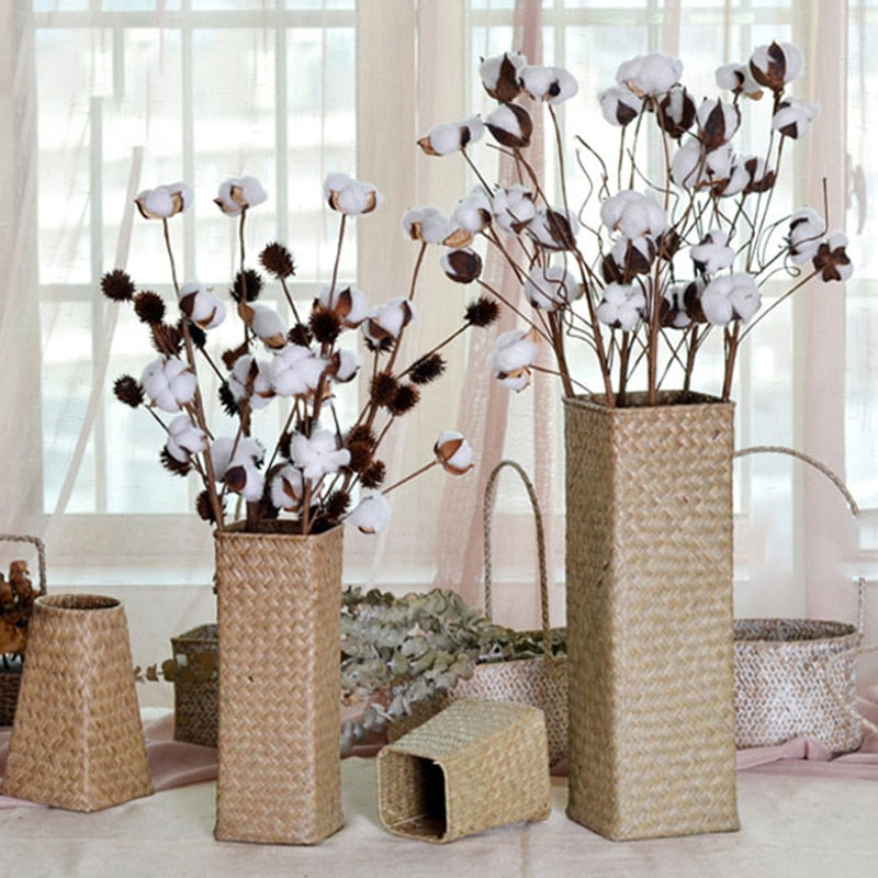 Vase tissé en rotin