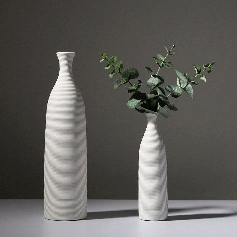 Vase moderne strié