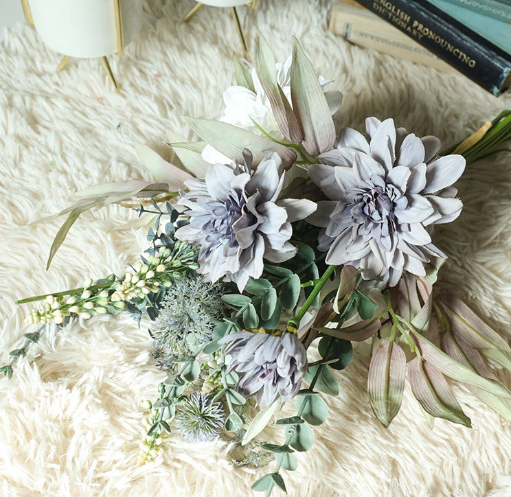 Bouquet de fleurs artificielles d'hiver